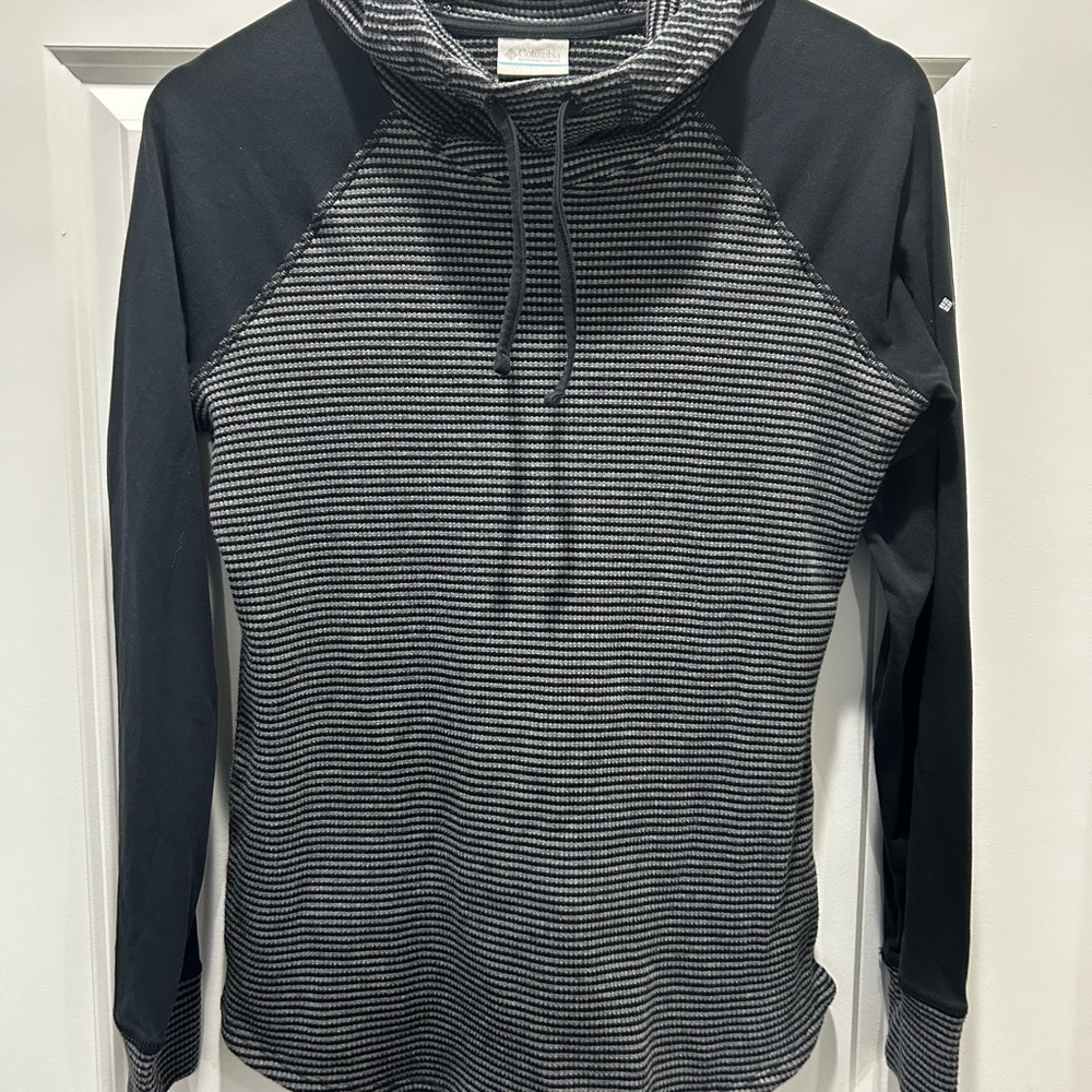 Columbia Black and Gray Striped Pullover